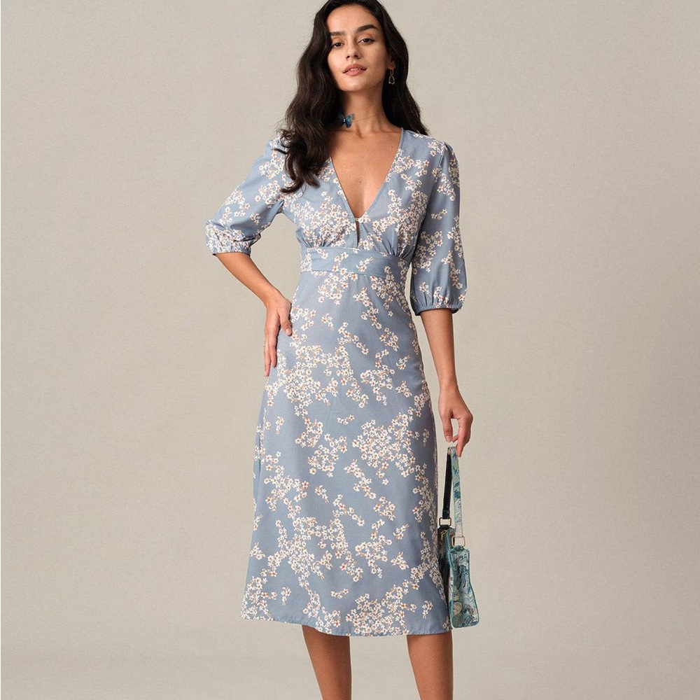 NWT | Rihoas V Neck Floral Midi Dress